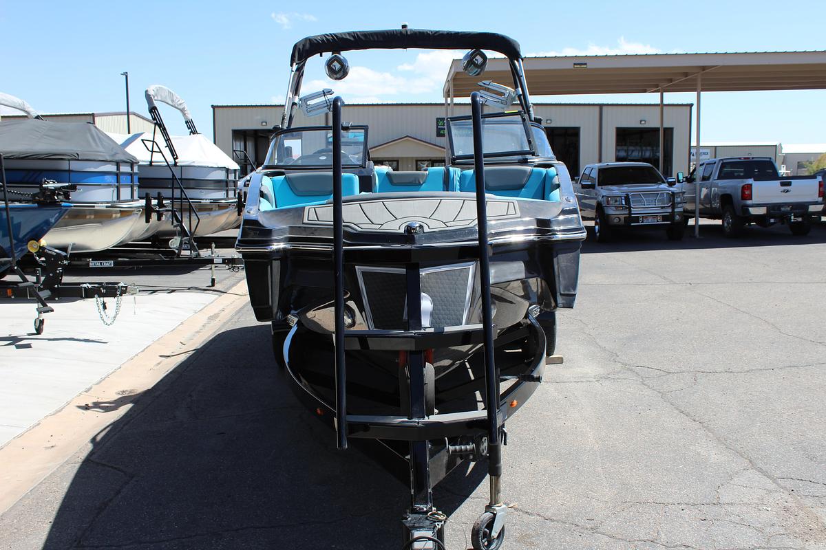 Used 2020 Heyday Wake Boats WTSURF