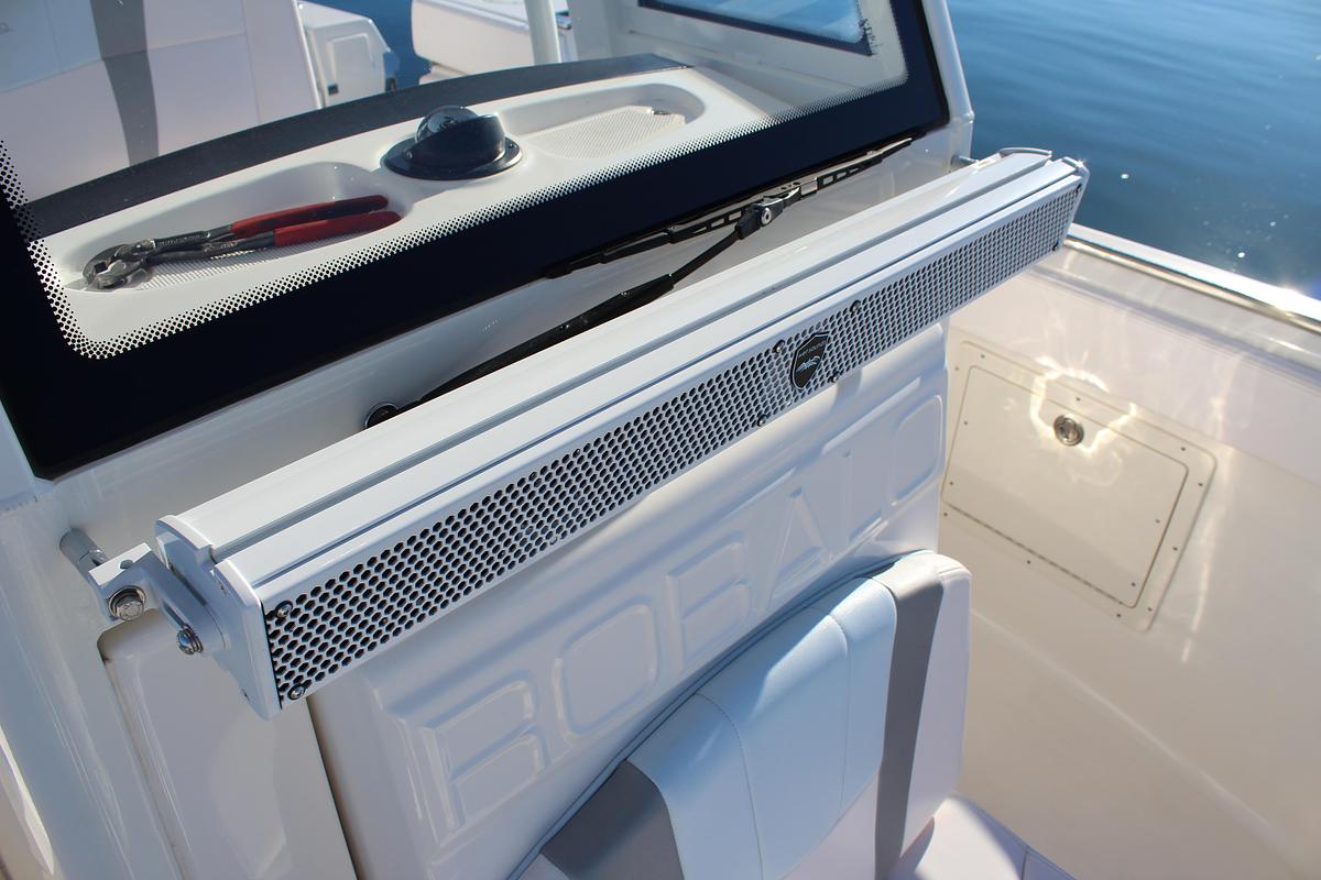 Used 2020 ROBALO R272