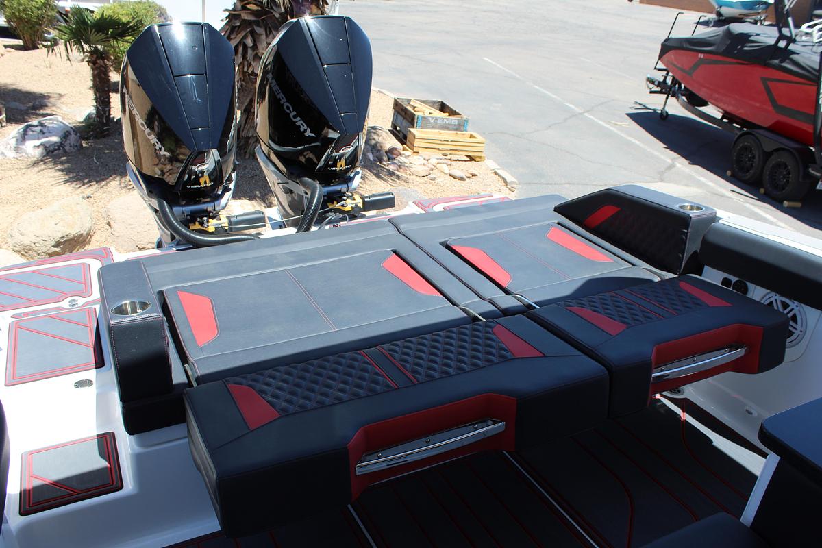 2025 Monterey Elite 30 OB