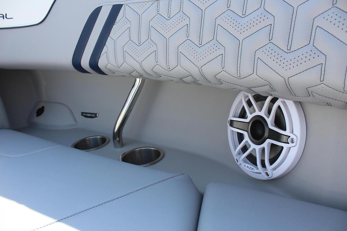 2026 Regal LS9 Surf Ultimate (Dealer Demo)