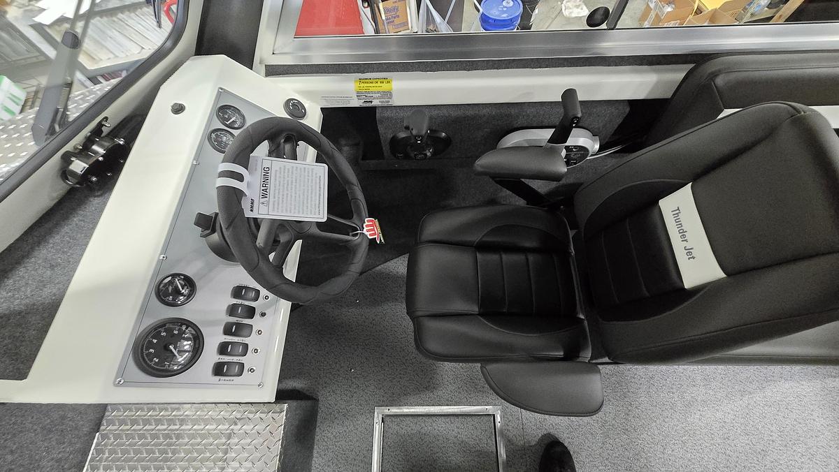 2026 Thunder Jet 200 Luxor