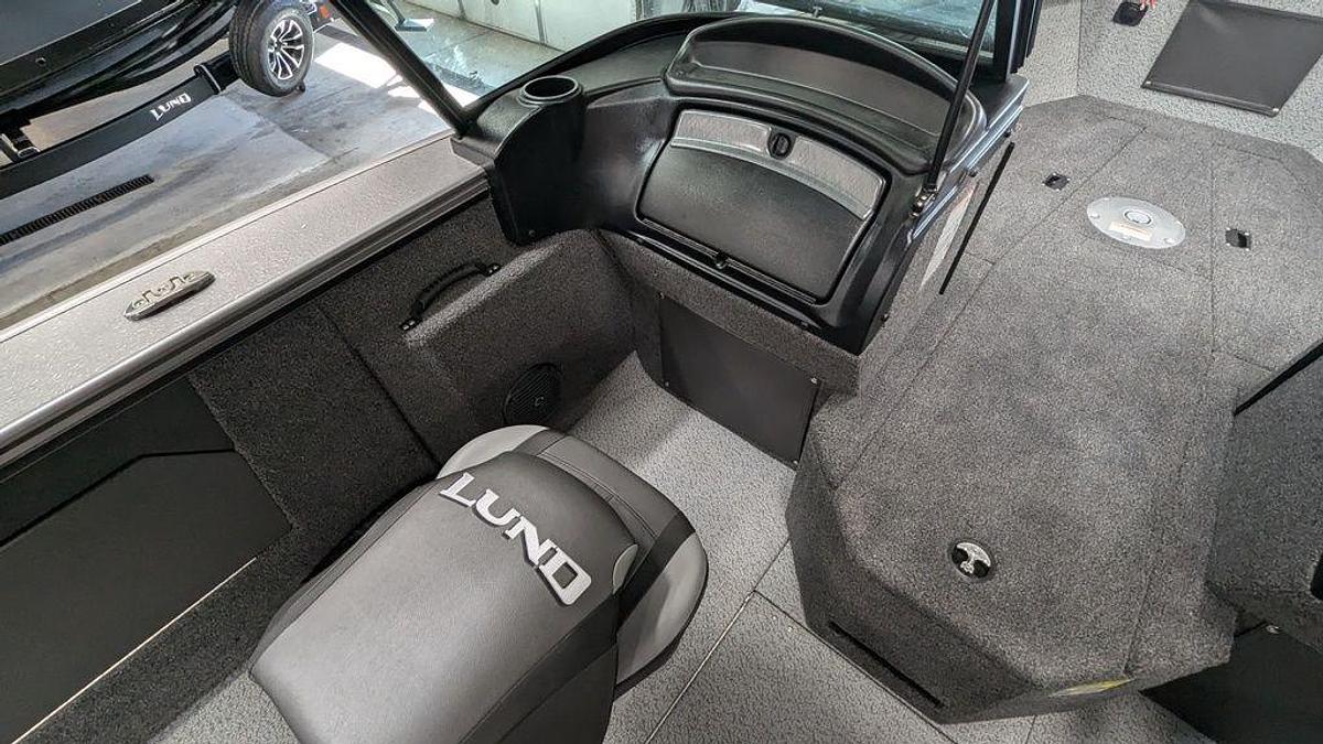 2025 Lund 1875 Fisherman Sport