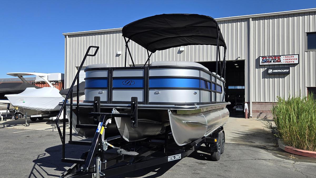 2026 Bentley Pontoons 203 Bolt