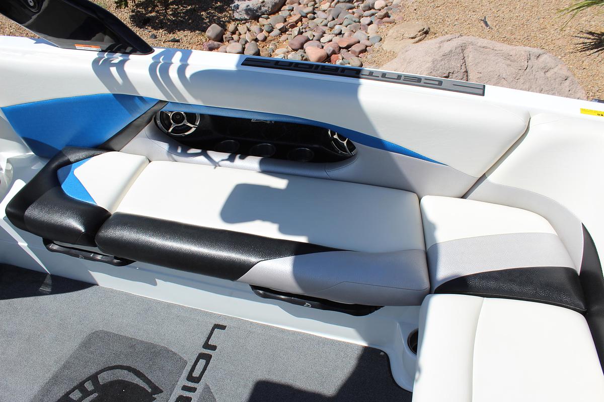 Used 2015 Centurion  FS44