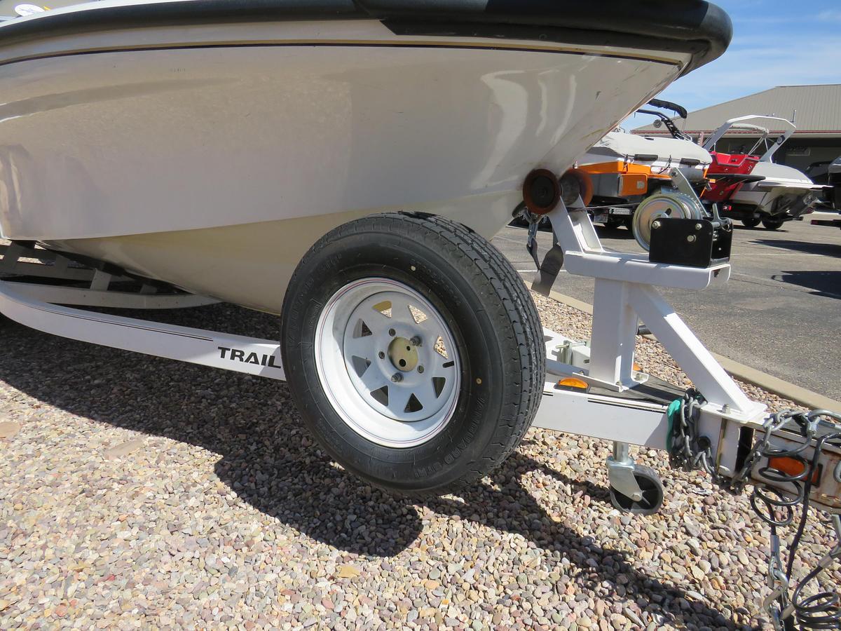Used 2002 Tracker Tundra 18