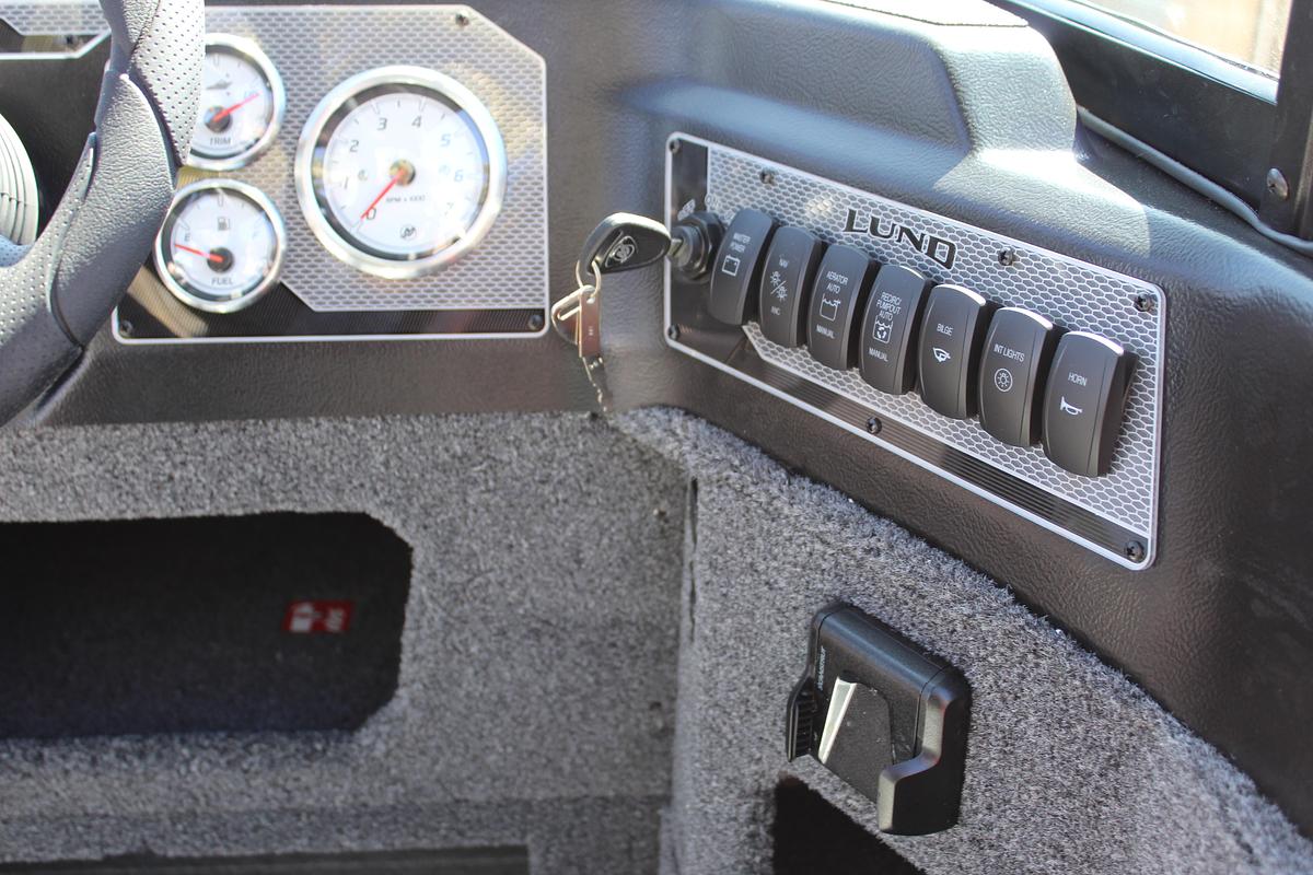 2026 Lund 1875 Impact XS Sport