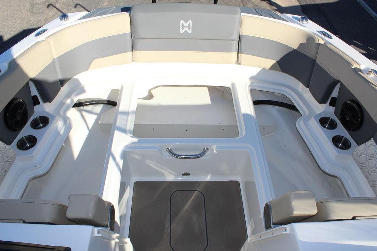 2025 Heyday Wake Boats H22