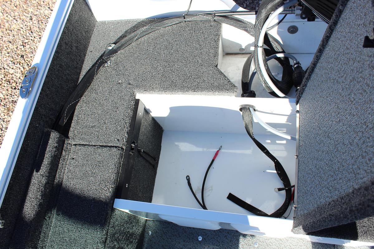 2026 Lund 1650 Angler Sport 