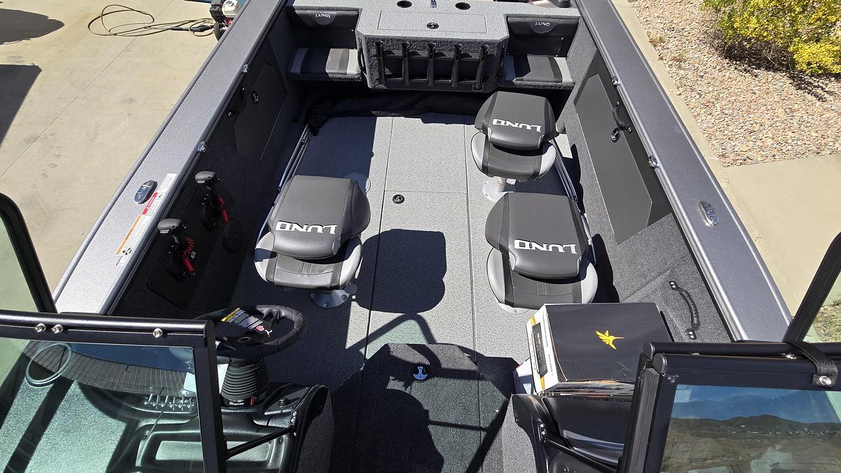 2026 LUND 1875 Fisherman