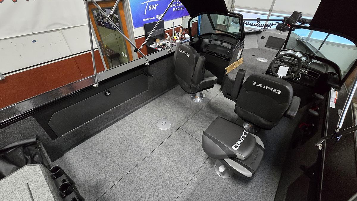 2026 Lund 2075 Fisherman