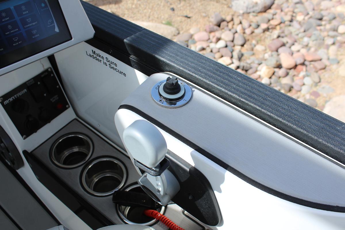 Used 2022 Montara SURF BOSS 2.0 25