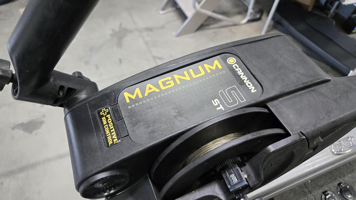 Used 2018 Lund 1875 Impact XS Sport