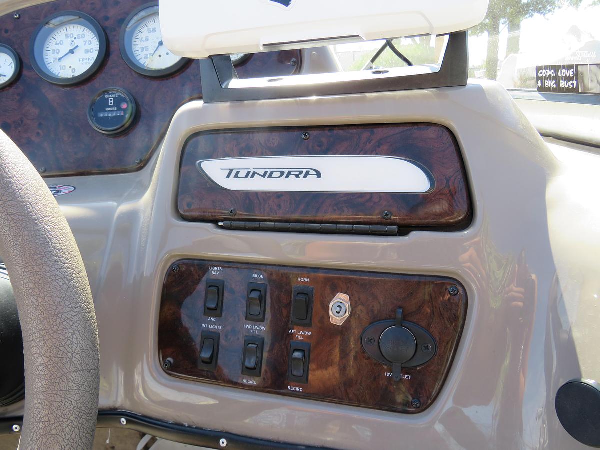 Used 2002 Tracker Tundra 18