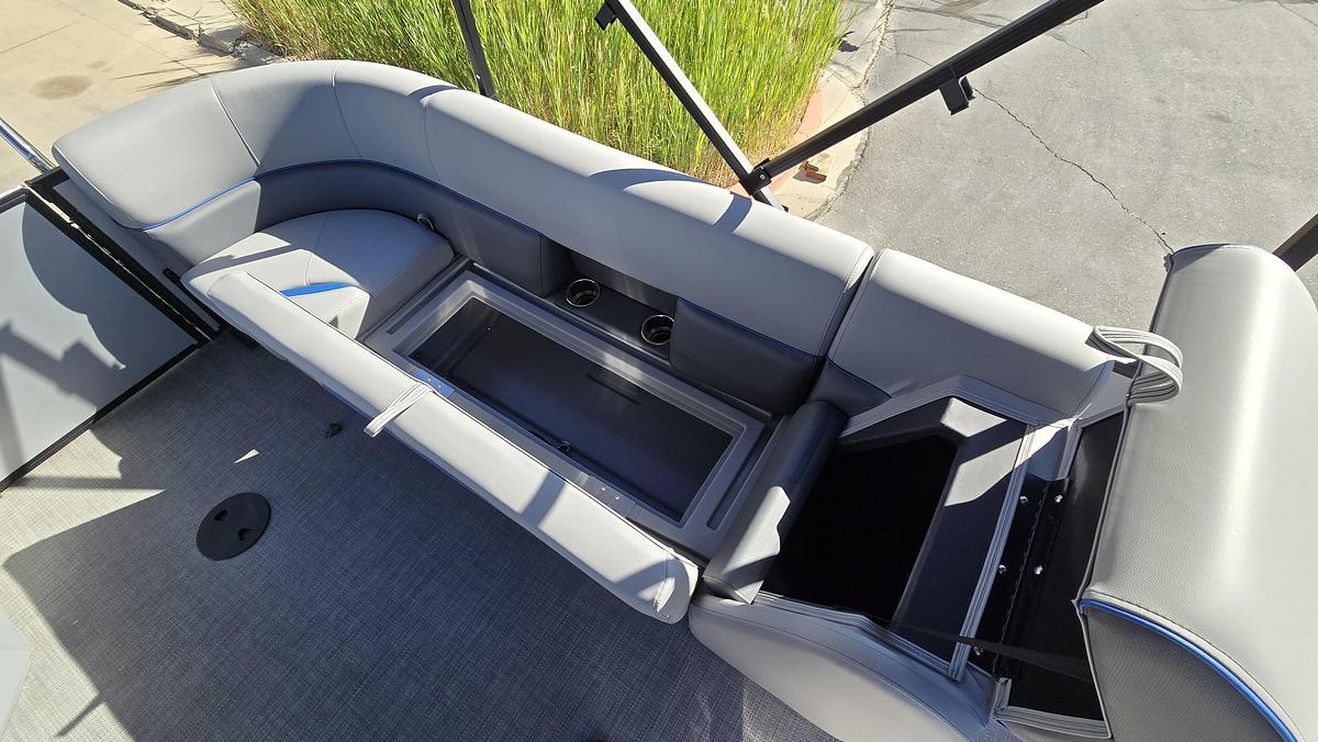 2026 Bentley Pontoons 203 Bolt