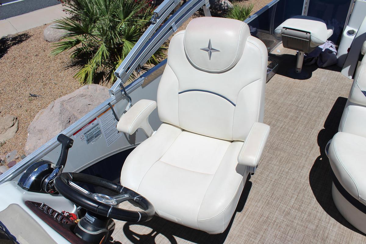 Used 2020 Berkshire 25 STS RearFish Tritoon