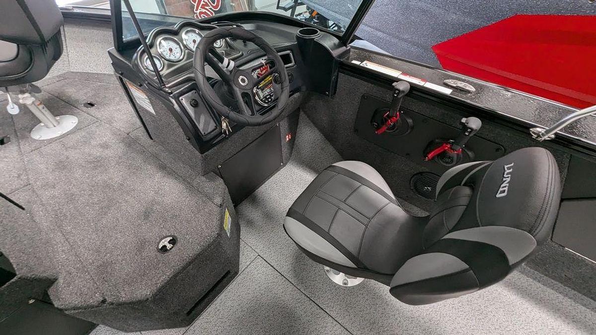 2025 Lund 1875 Fisherman Sport