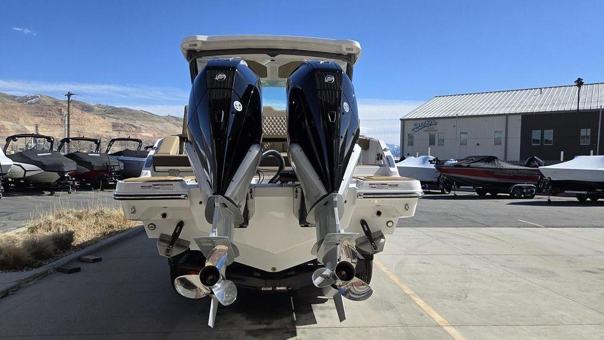 2025 Monterey Elite 30 OB