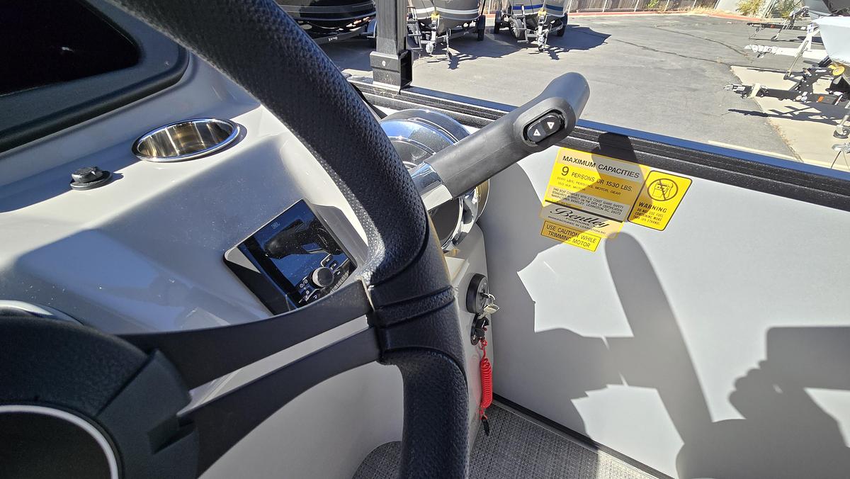 2026 Bentley Pontoons 203 Bolt