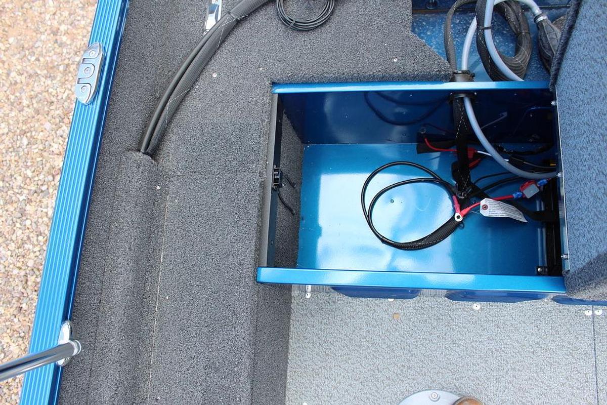 2025 Lund 1650 Angler SS