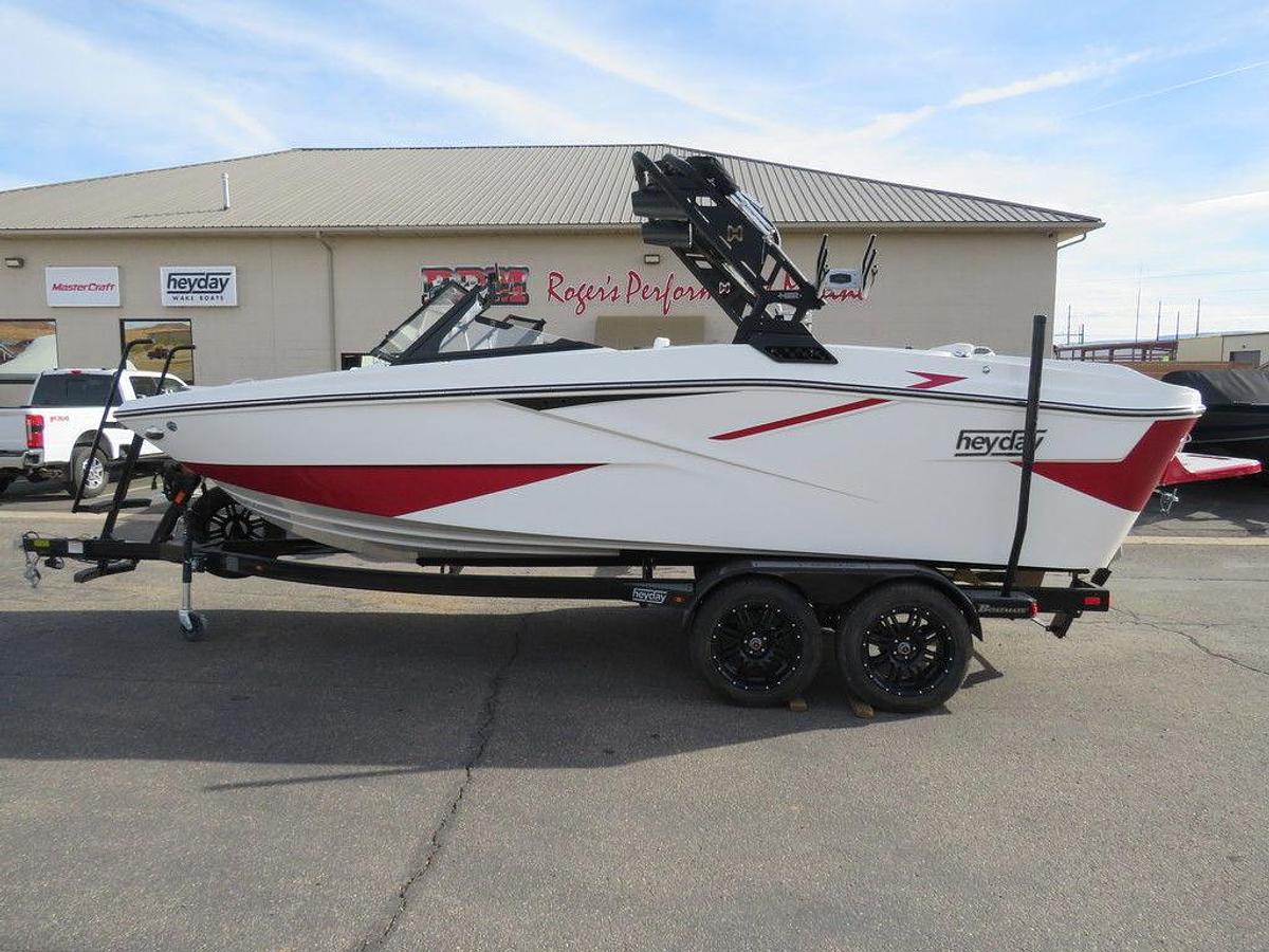 2024 Heyday Wake Boats H22