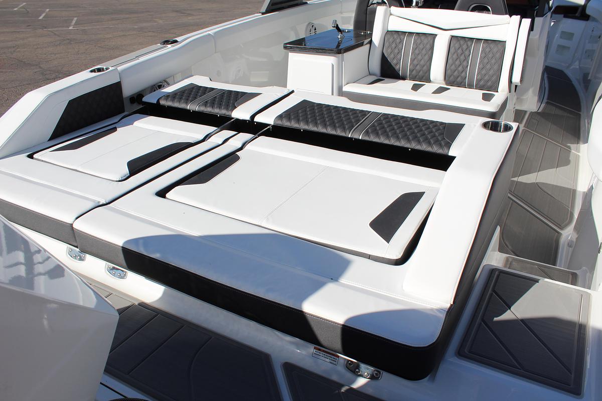 2026 Monterey Elite 30 OB