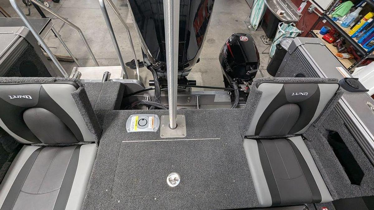 2025 Lund 2275 Baron