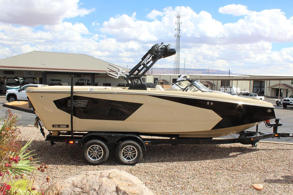 2026 Heyday Wake Boats WTSURF