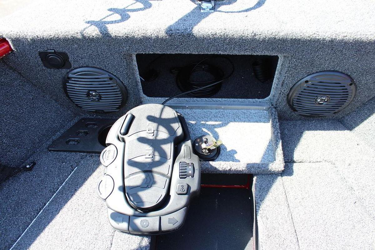 2025 Lund 1875 Impact XS Sport