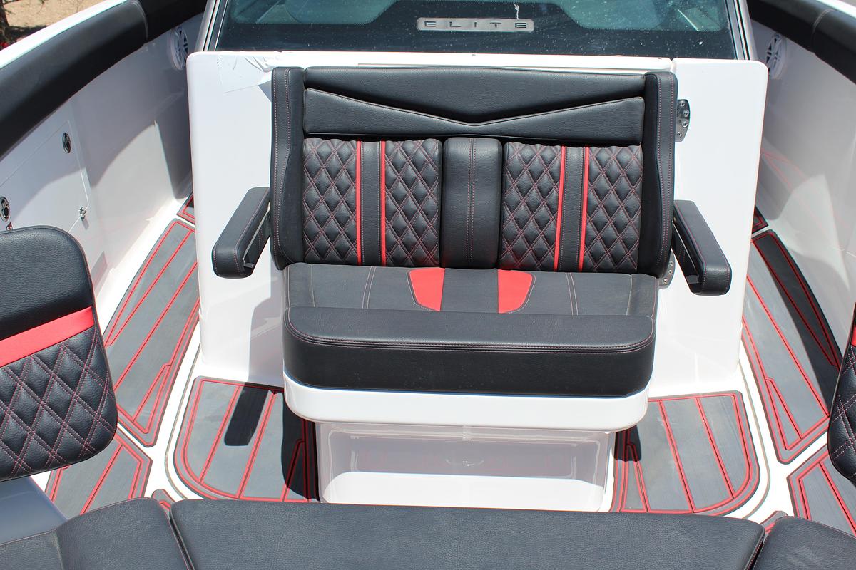 2025 Monterey Elite 30 OB