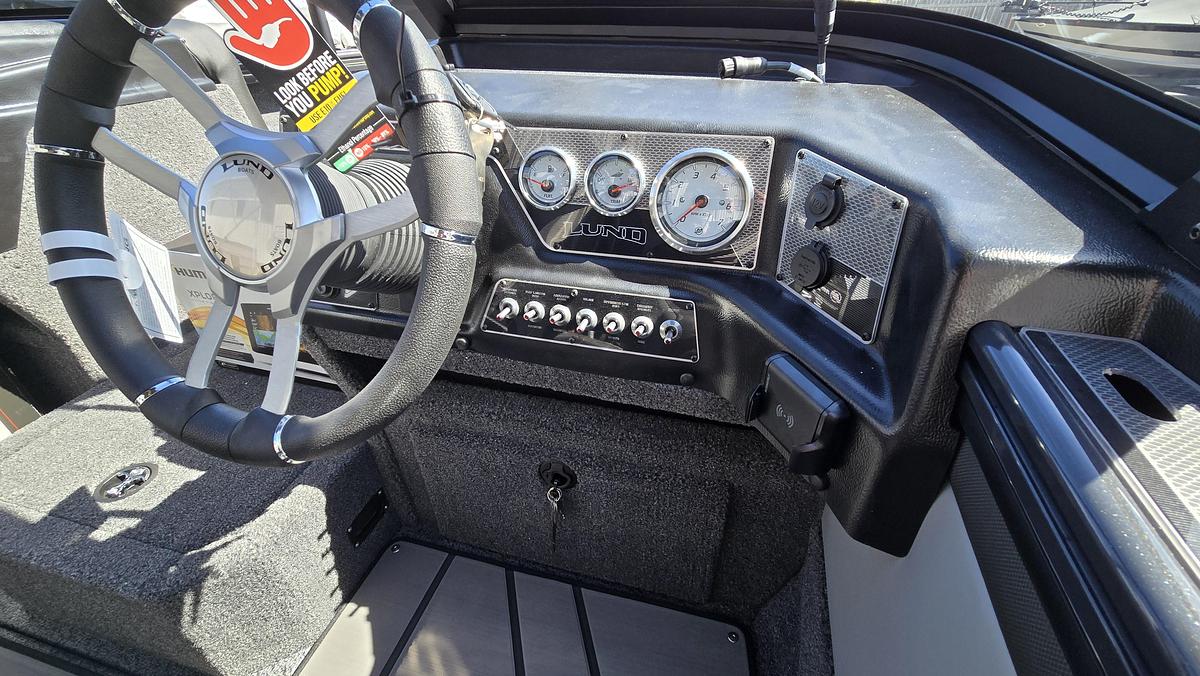 2026 Lund 1875 Crossover XS Sport