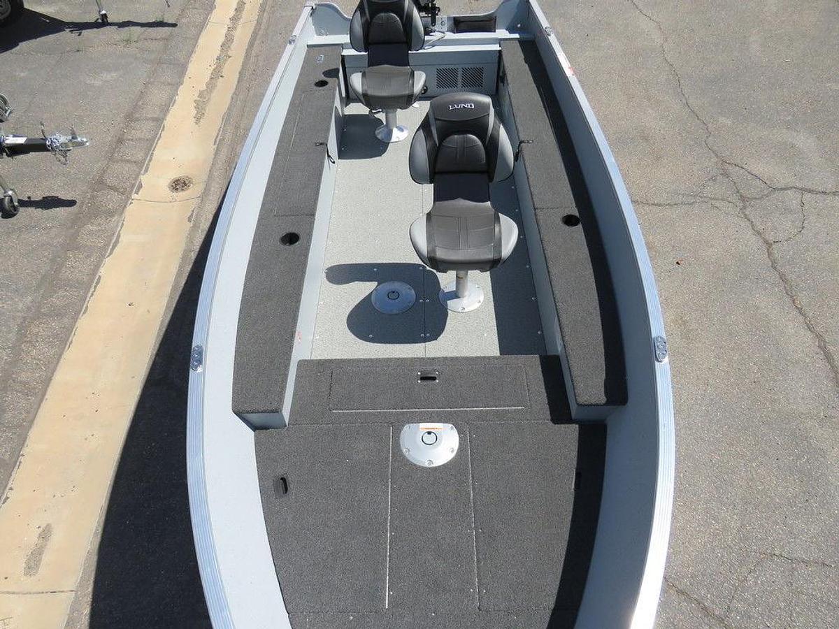 2025 Lund 1600 Fury Tiller