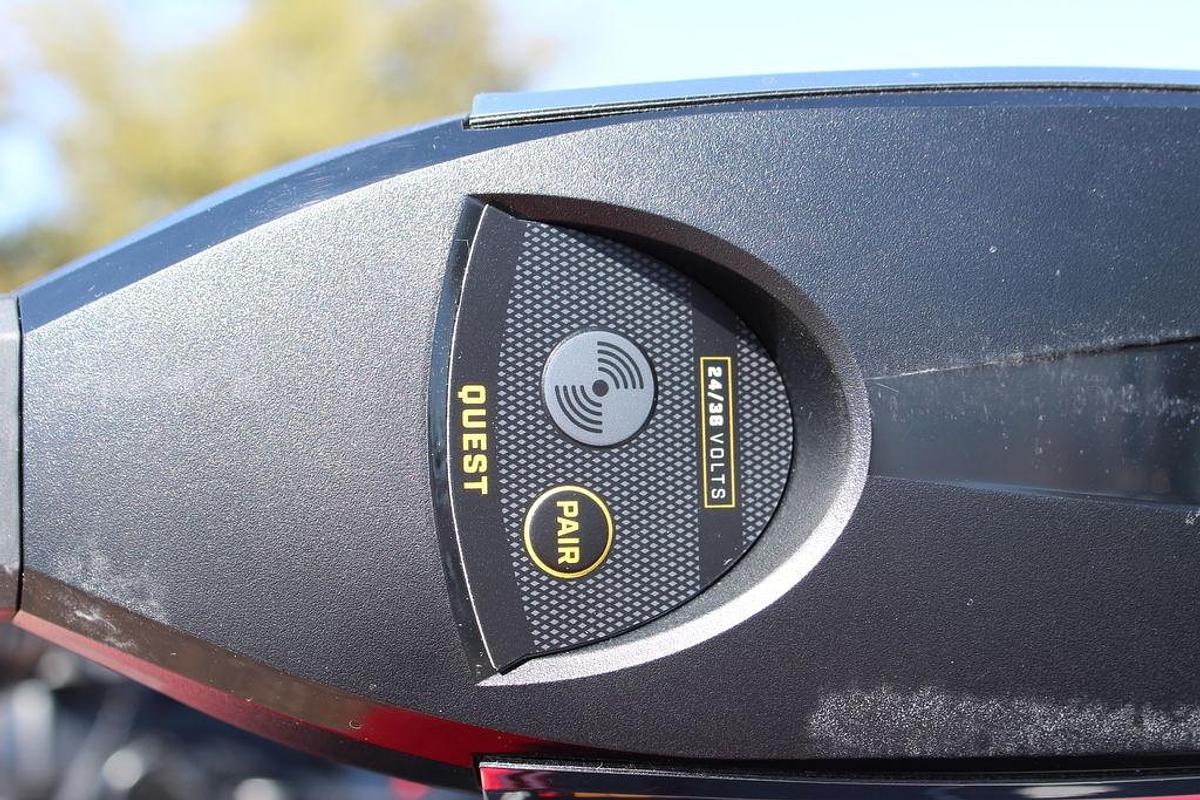 2025 Lund 1875 Impact XS Sport