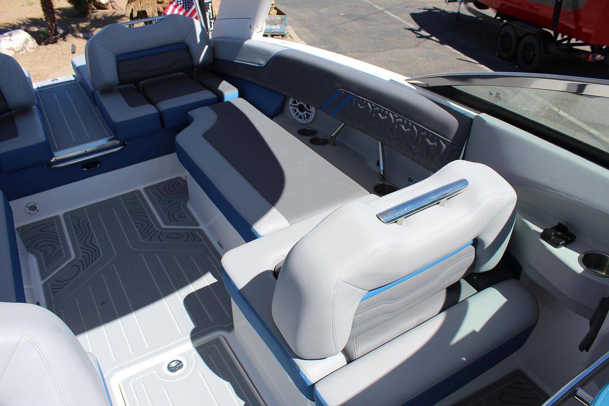 2026 Regal LS6 SURF ULTIMATE