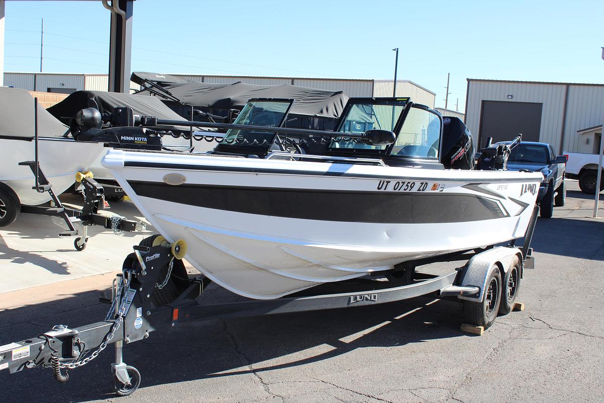 Used 2022 Lund 1975 Tyee Sport
