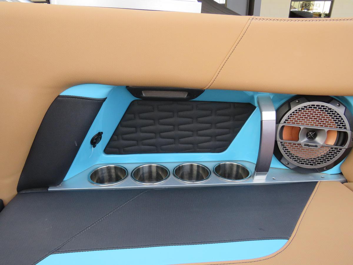 Used 2020 Mastercraft X22