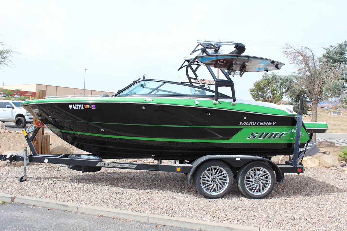 Used 2018 Monterey 218SS Surf
