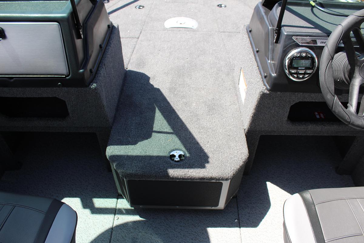 2026 Lund 1875 Impact XS Sport