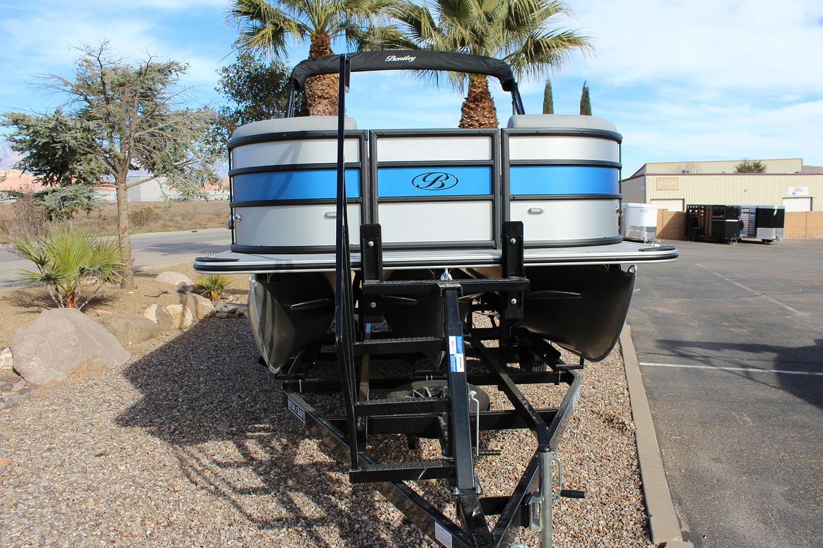 2026 Bentley Pontoons 203 Bolt