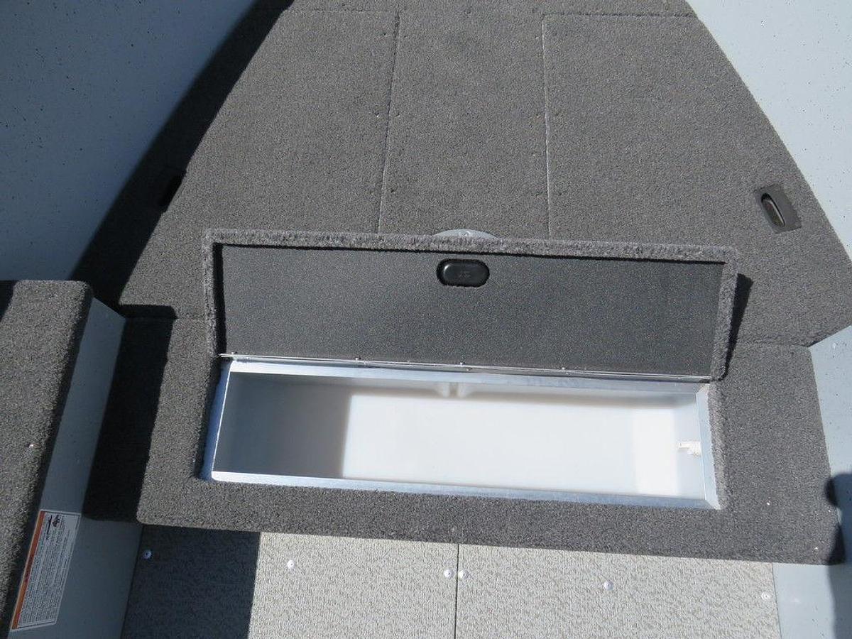 2025 Lund 1600 Fury Tiller