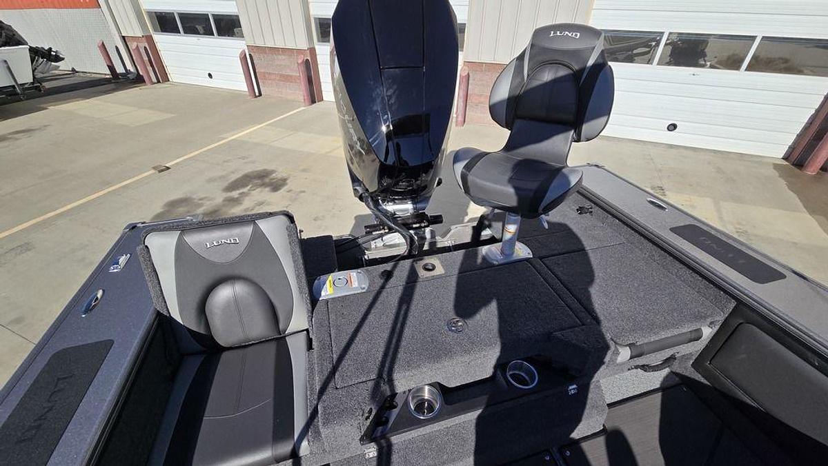 2025 Lund 2175 Pro-V Sport