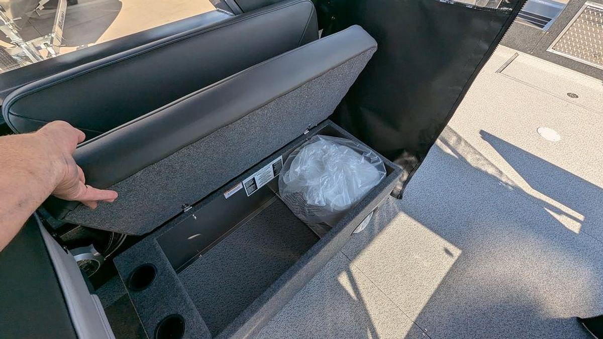 2025 Thunder Jet Alexis 24 OS