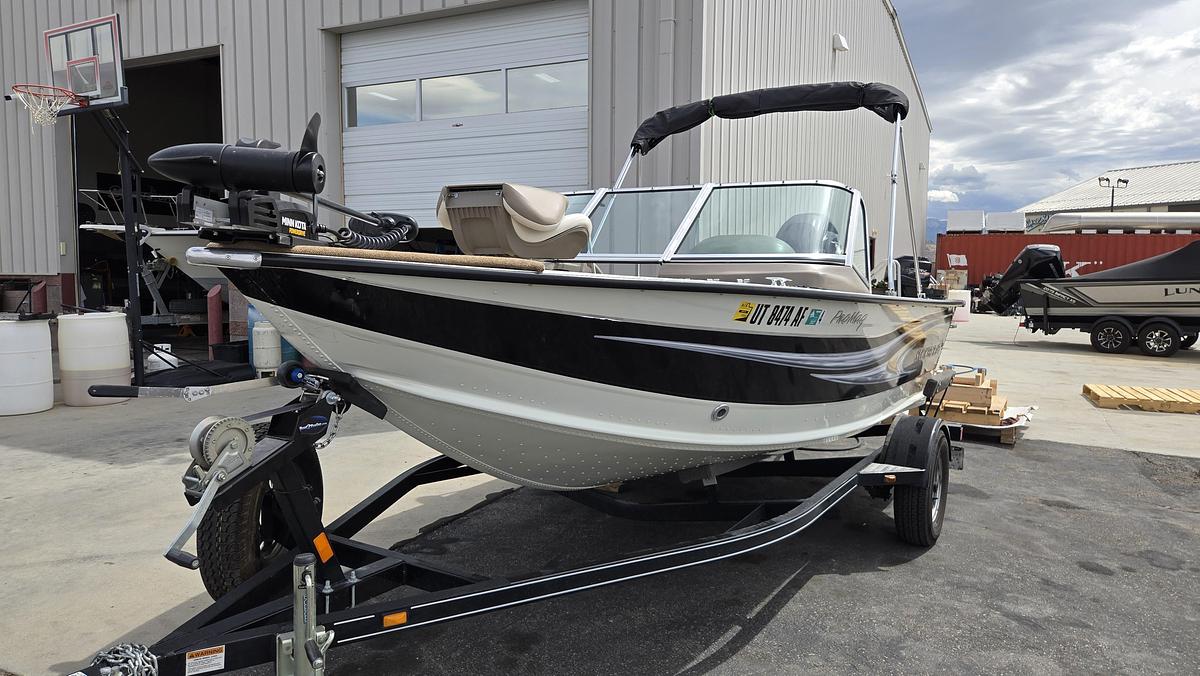 Used 2010 Smokercraft 162 Pro Mag