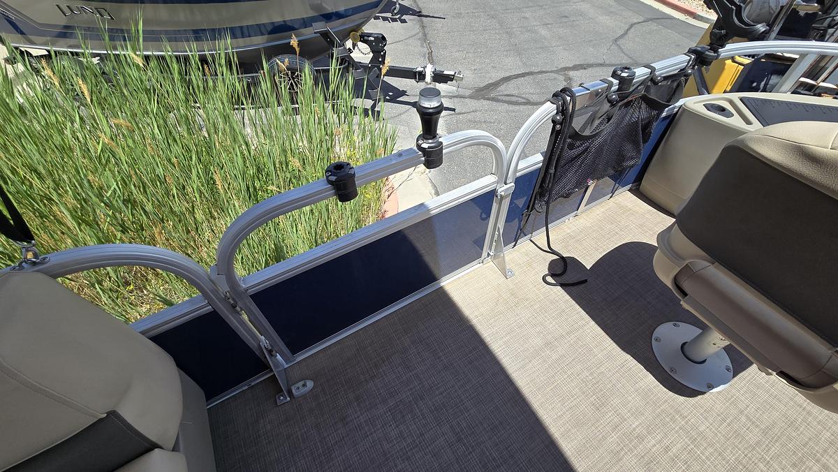 Used 2024 Tracker 18 DLX Bass Buggy