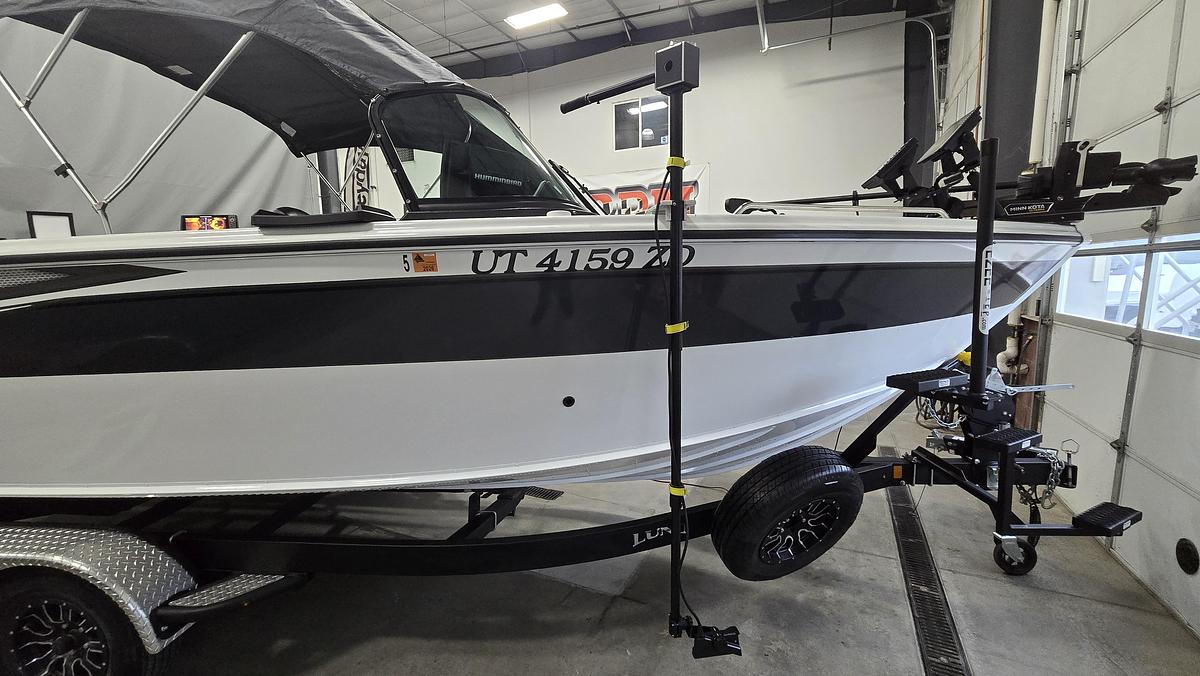 Used 2022 Lund 2275 Baron Sport