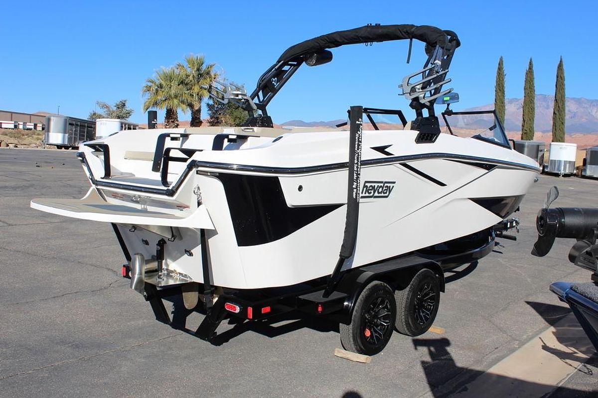 2025 Heyday Wake Boats H22