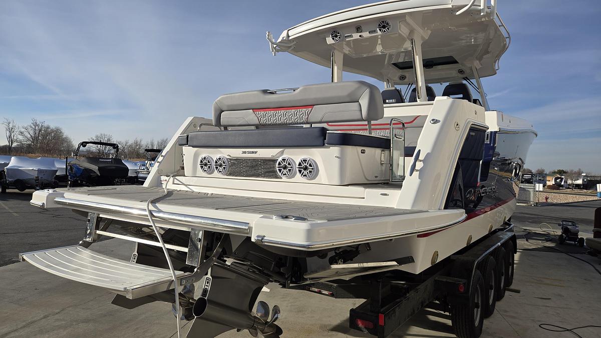 Regal 38 Surf (2026 Utah Boat Show Display Boat)