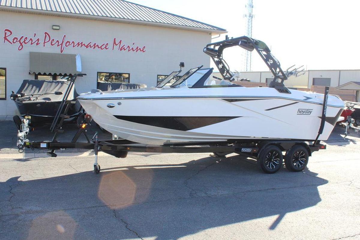 2025 Heyday Wake Boats H22