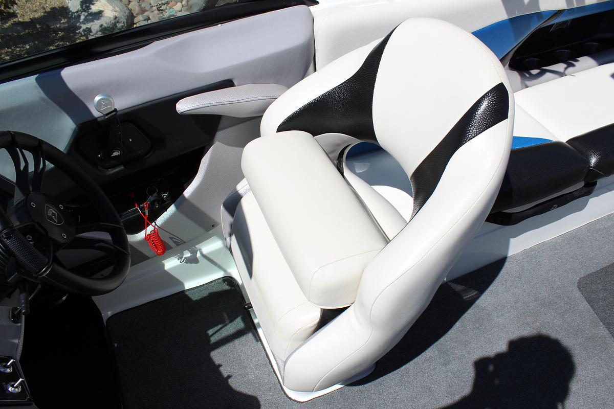 Used 2015 Centurion  FS44