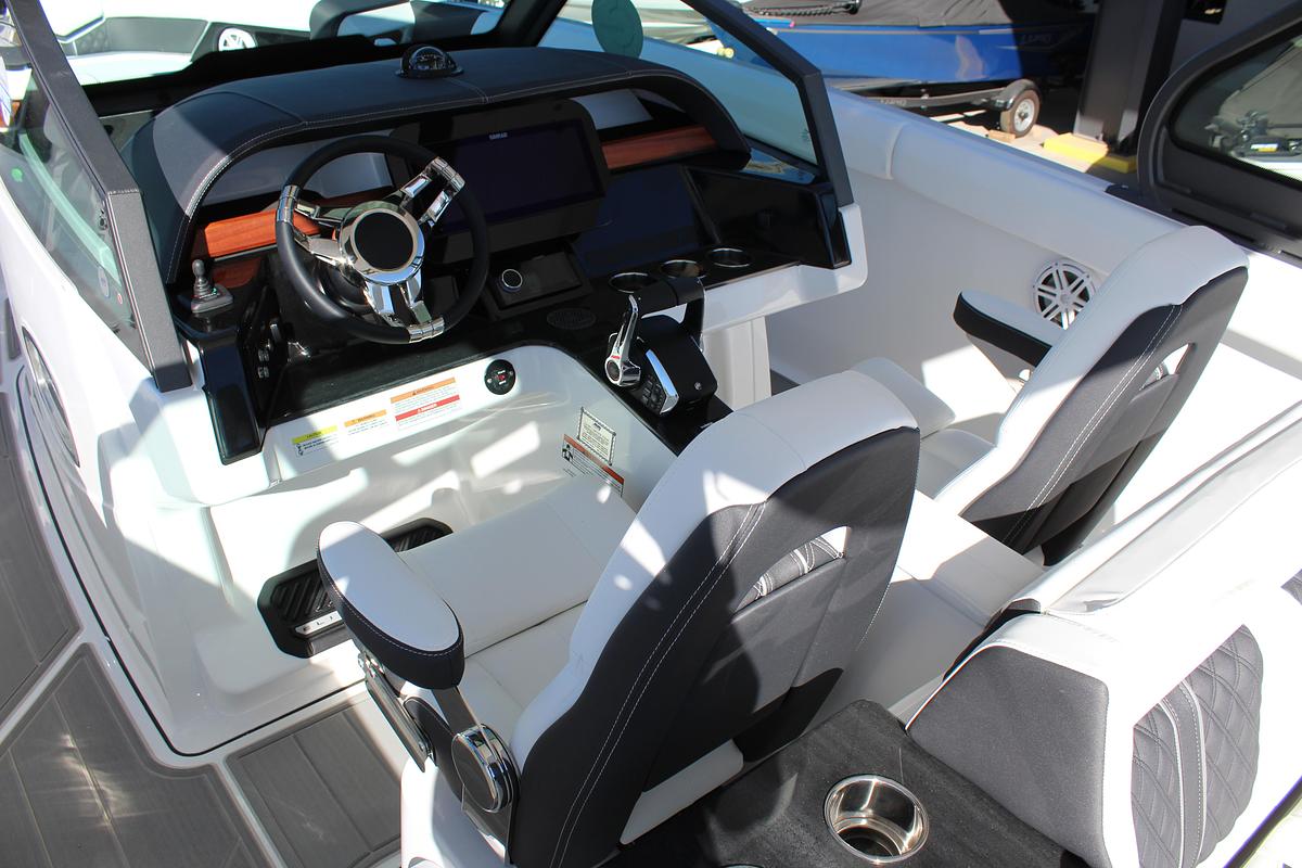 2026 Monterey Elite 30 OB