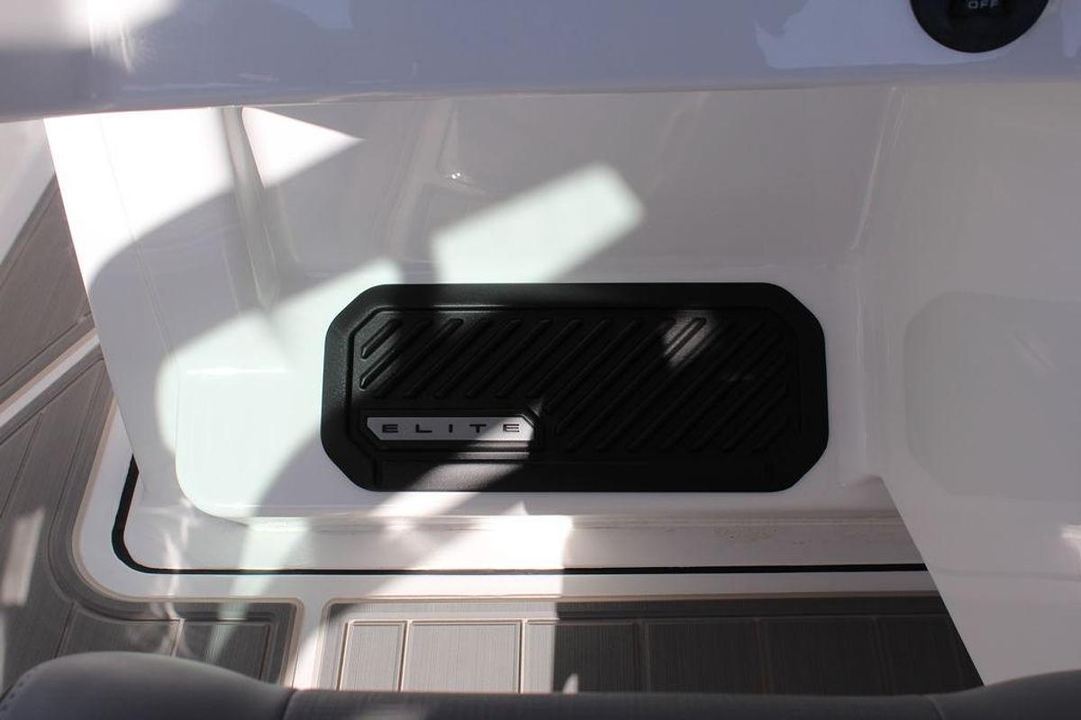 2025 Monterey Elite 27